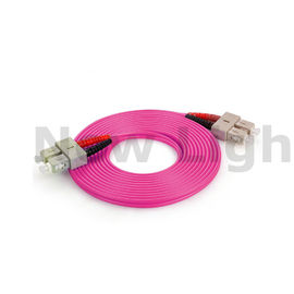 SC - SC multi mode kabel serat optik patch duplex merah / hitam boot OM4 50/125