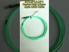 SC - SC multi-mode kabel patch serat optik duplex boot merah / hitam OM4 50/125