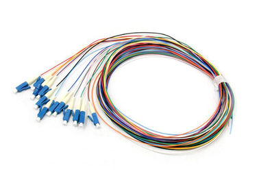 Beli LSZH 12 Warna 1m Fiber Optic Pigtail SC / E2000 / FC / ST Fiber Optic Tail online manufacture