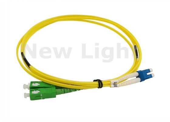 Low Insertion Loss SC-LC Fiber Optic Patch Cord 3 Meter Panjang untuk CATV dan Transmisi Data