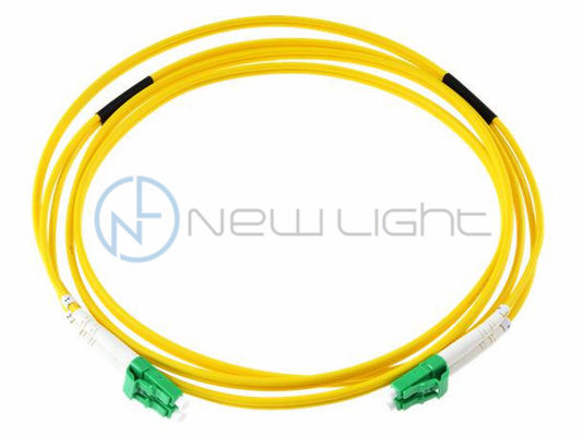 Green LC APC SM G657A2 Fiber Cable 9/125um Indoor Optical Fiber Patch Cord dengan Kerugian Masuk Rendah